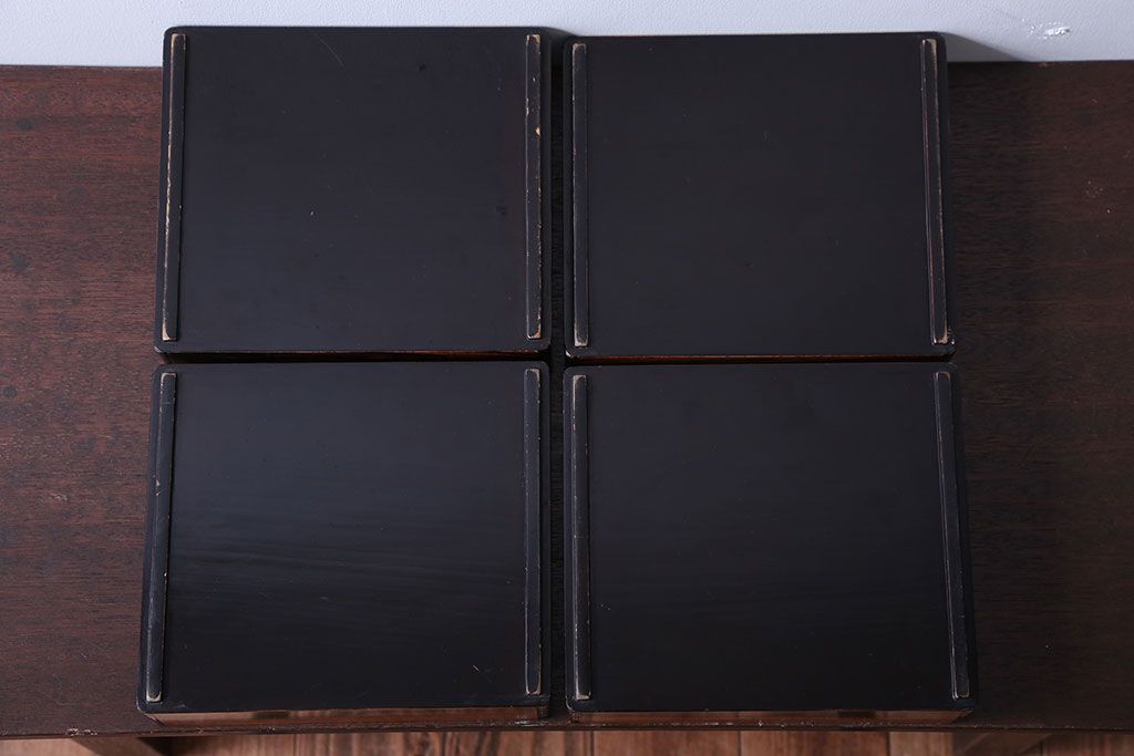 アンティーク雑貨　古民具・骨董　古い黒柿材の重箱(外箱付き)