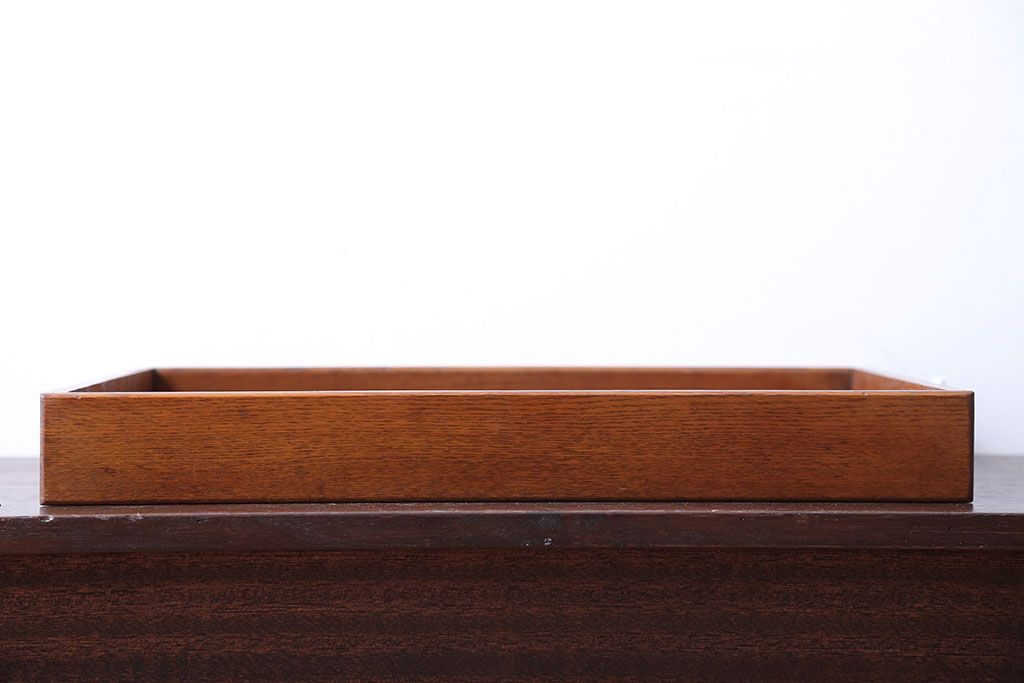 アンティーク雑貨　和製アンティーク　古い木製のレトロなトレー(お盆)(1)