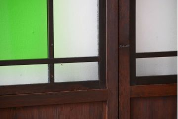 アンティーク　色ガラス入り!モダンなガラス帯戸2枚セット(2)