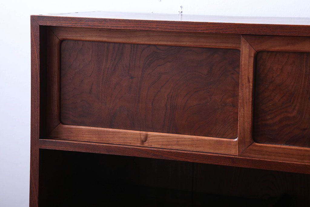 アンティーク家具　古民具・骨董　前面桑材!銅の金具の高級茶箪笥