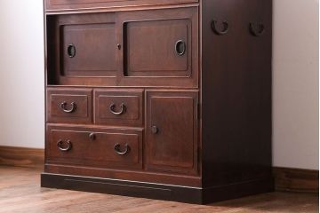 アンティーク家具　古民具・骨董　前面桑材、天板・側面エンジュ材、内部桐材!銅の金具の最高級小箪笥(桐箪笥、桐たんす)