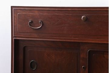 アンティーク家具　古民具・骨董　前面桑材、天板・側面エンジュ材、内部桐材!銅の金具の最高級小箪笥(桐箪笥、桐たんす)