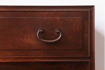 アンティーク家具　古民具・骨董　前面桑材、天板・側面エンジュ材、内部桐材!銅の金具の最高級小箪笥(桐箪笥、桐たんす)