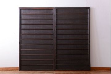 古民具・骨董　古い木製のアンティーク舞良戸2枚セット