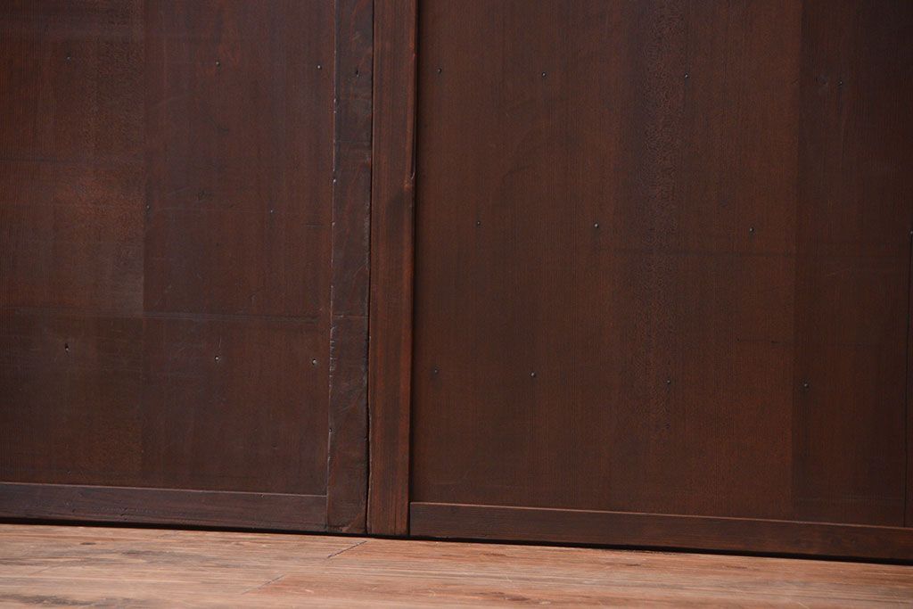 古民具・骨董　古い木製のアンティーク舞良戸2枚セット