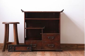 アンティーク家具　古民具・骨董　古い木が味わい深い小さなアンティーク茶箪笥