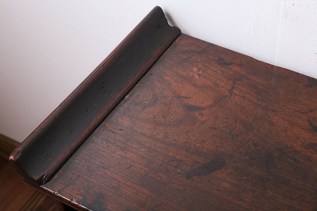 アンティーク家具　古民具・骨董　古い木が味わい深い小さなアンティーク茶箪笥