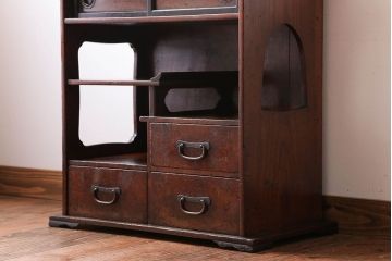 アンティーク家具　古民具・骨董　古い木が味わい深い小さなアンティーク茶箪笥