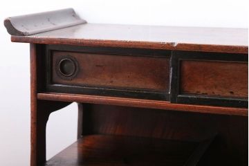 アンティーク家具　古民具・骨董　古い木が味わい深い小さなアンティーク茶箪笥