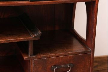 アンティーク家具　古民具・骨董　古い木が味わい深い小さなアンティーク茶箪笥