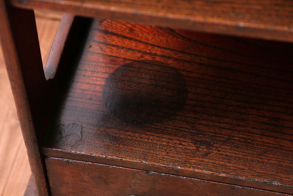 アンティーク家具　古民具・骨董　古い木が味わい深い小さなアンティーク茶箪笥
