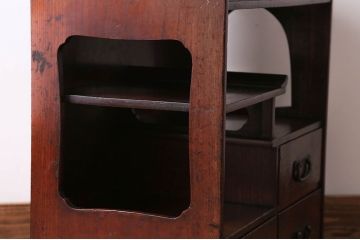 アンティーク家具　古民具・骨董　古い木が味わい深い小さなアンティーク茶箪笥