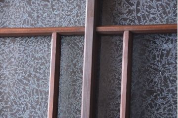 アンティーク　結霜ガラス入り!モダンなドア