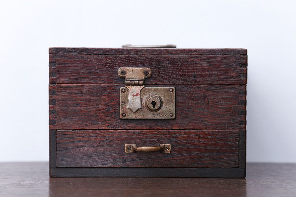 アンティーク雑貨　和製アンティーク　古いナラ材の小さな木箱