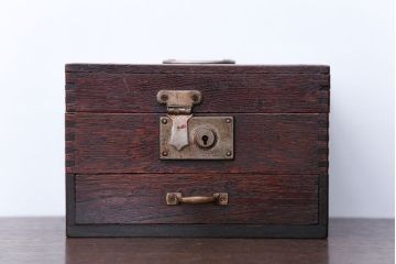 アンティーク雑貨　和製アンティーク　古いナラ材の小さな木箱