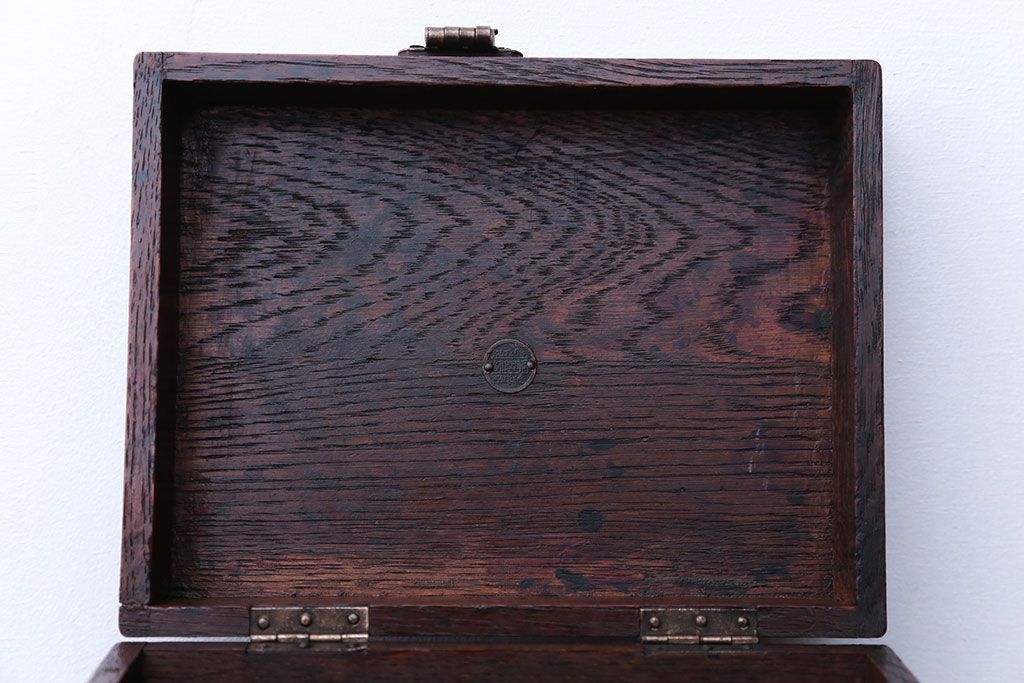 アンティーク雑貨　和製アンティーク　古いナラ材の小さな木箱