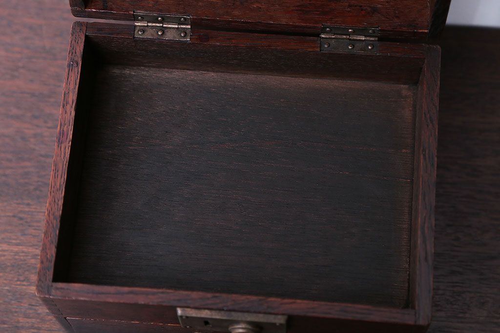 アンティーク雑貨　和製アンティーク　古いナラ材の小さな木箱