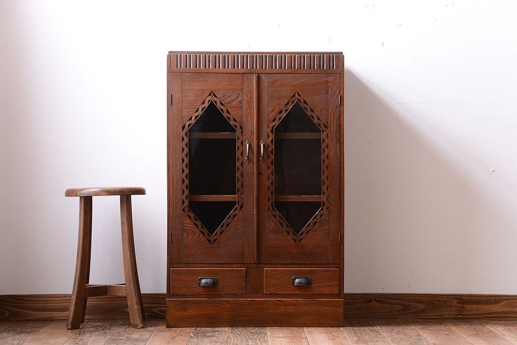 レトロ家具　アンティーク　レトロな古い木製の本箱(ブックケース)