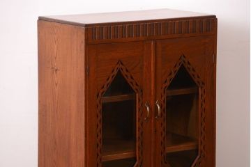 レトロ家具　アンティーク　レトロな古い木製の本箱(ブックケース)