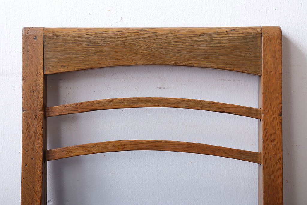 レトロ家具　アンティーク　古いナラ材のレトロでかわいい小さなチェア