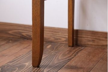 レトロ家具　アンティーク　古いナラ材のレトロでかわいい小さなチェア