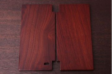 アンティーク雑貨　中古　工芸品　漆塗りが美しい総欅材の取っ手付き小物入れ