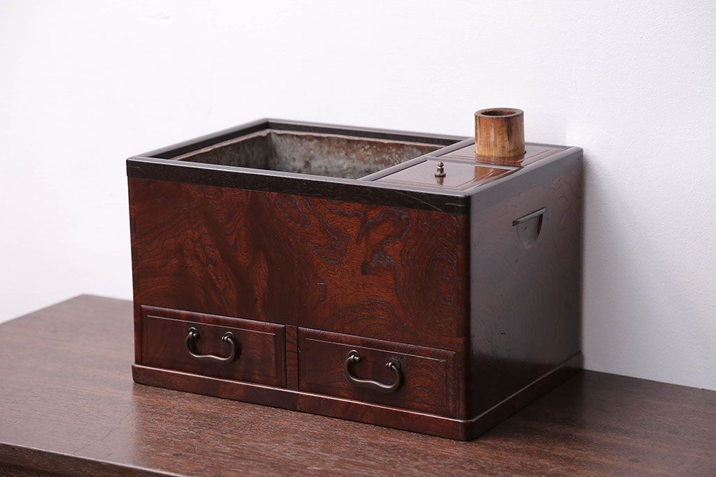 古民具・骨董　とても小さな総欅材のアンティーク火鉢