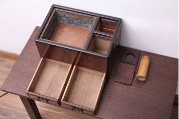 古民具・骨董　とても小さな総欅材のアンティーク火鉢