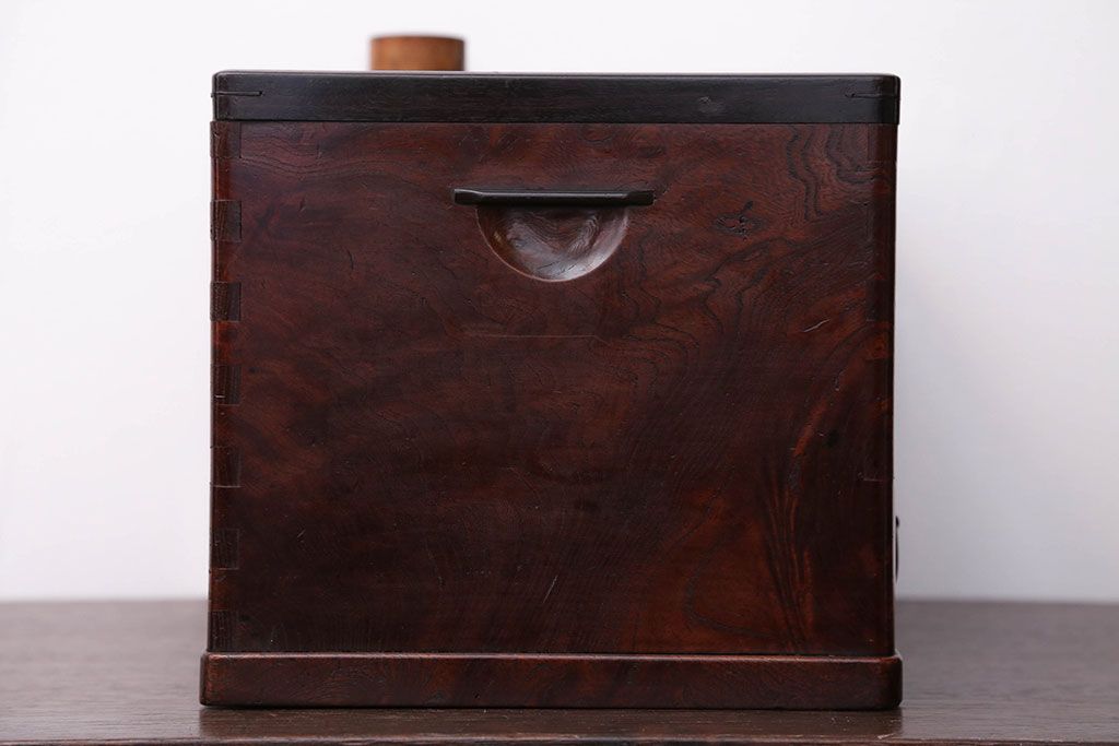 古民具・骨董　とても小さな総欅材のアンティーク火鉢