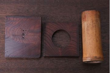 古民具・骨董　とても小さな総欅材のアンティーク火鉢