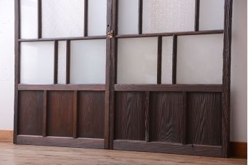 古民具・骨董　古い木が味わい深いガラス戸2枚セット(1)