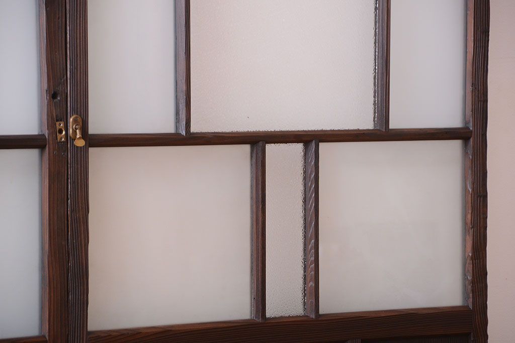 古民具・骨董　古い木が味わい深いガラス戸2枚セット(1)