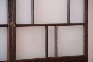 古民具・骨董　古い木が味わい深いガラス戸2枚セット(1)