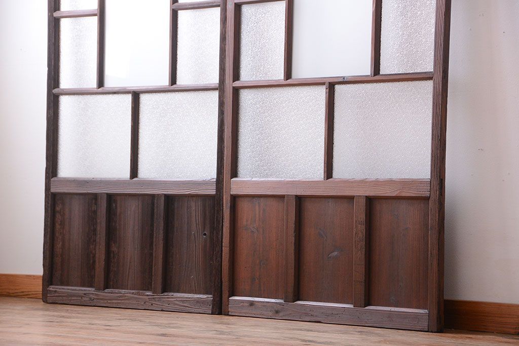 古民具・骨董　古い木が味わい深いガラス戸2枚セット(2)