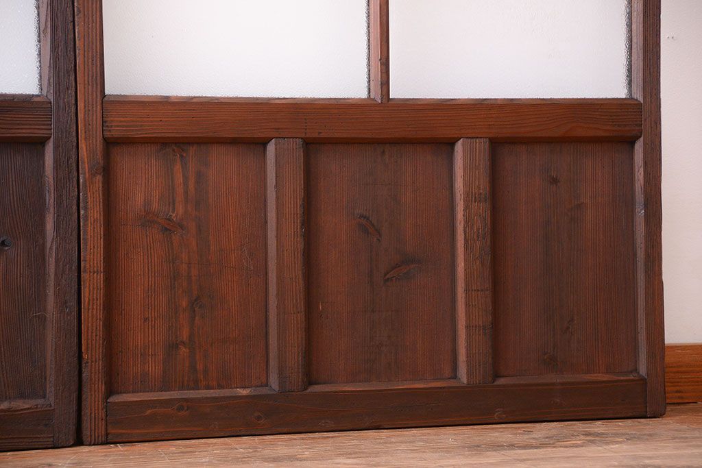 古民具・骨董　古い木が味わい深いガラス戸2枚セット(2)