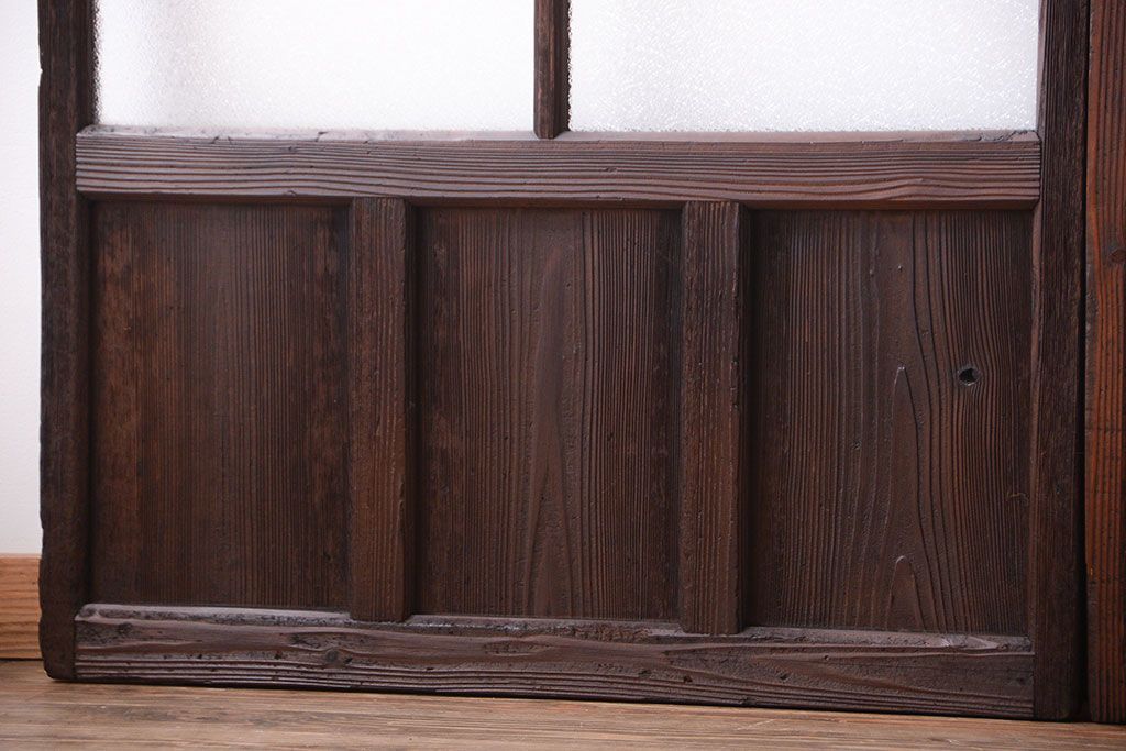 古民具・骨董　古い木が味わい深いガラス戸2枚セット(2)