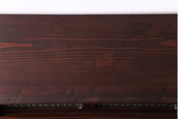 レトロ家具　アンティーク　レトロガラスがかわいいシンプルで上品な脚付きローボード