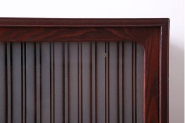 レトロ家具　アンティーク　レトロガラスがかわいいシンプルで上品な脚付きローボード