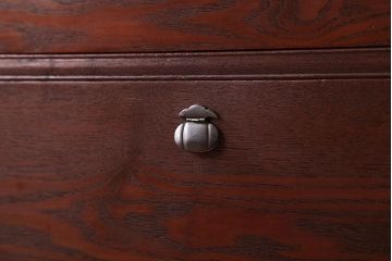 レトロ家具　アンティーク　レトロガラスがかわいいシンプルで上品な脚付きローボード