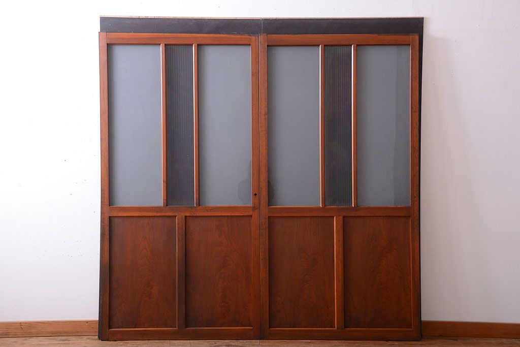 昭和レトロ　モールガラス、すりガラス入り!古い木のガラス引き戸2枚セット