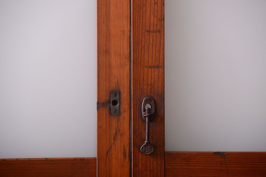 昭和レトロ　モールガラス、すりガラス入り!古い木のガラス引き戸2枚セット