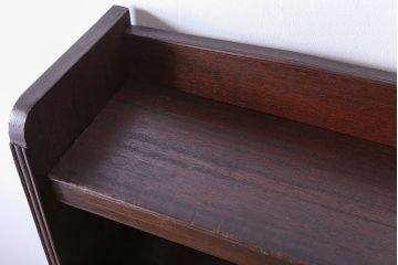 アンティーク家具　和製アンティーク　古い木製のシンプルな本棚(ブックシェルフ)