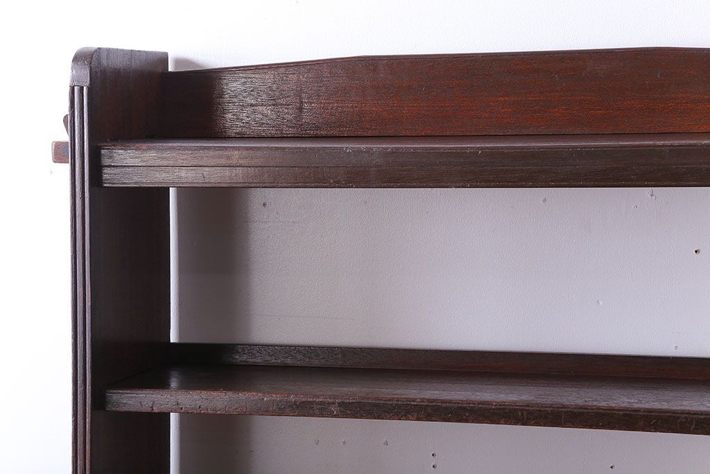 アンティーク家具　和製アンティーク　古い木製のシンプルな本棚(ブックシェルフ)