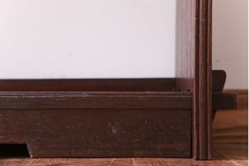 アンティーク家具　和製アンティーク　古い木製のシンプルな本棚(ブックシェルフ)