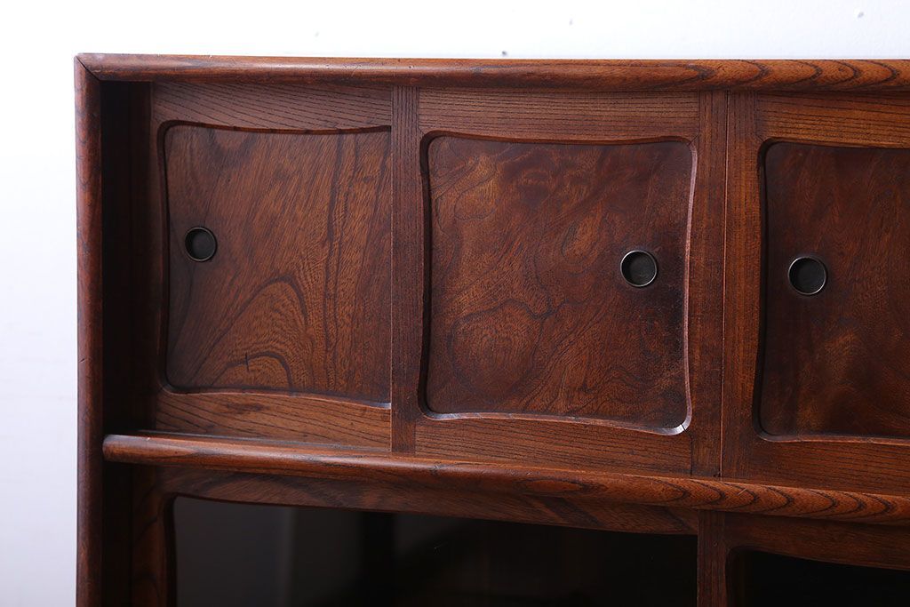 アンティーク家具　古民具・骨董　前面欅材のアンティーク茶箪笥