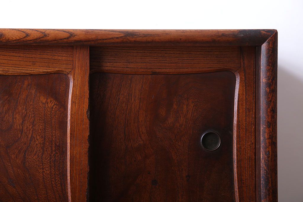 アンティーク家具　古民具・骨董　前面欅材のアンティーク茶箪笥