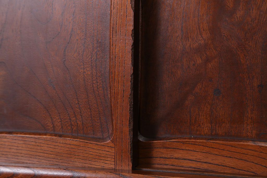 アンティーク家具　古民具・骨董　前面欅材のアンティーク茶箪笥