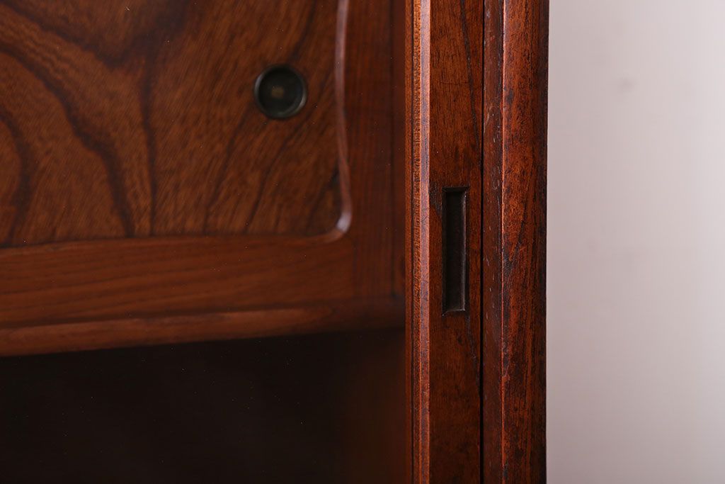 アンティーク家具　古民具・骨董　前面欅材のアンティーク茶箪笥