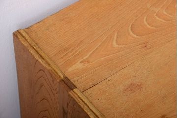 レトロ家具　昭和レトロ　古い木製のアンティーク糸ケース(小引き出し)