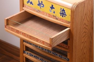 レトロ家具　昭和レトロ　古い木製のアンティーク糸ケース(小引き出し)